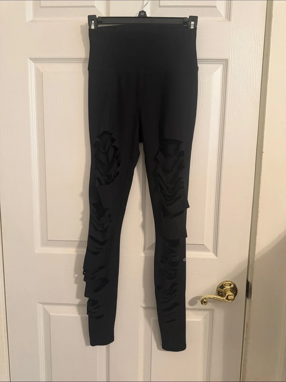 ALO YOGA BLACK Extreme Ripped Warrior High Waisted Leggings Size XS 29” Inseam